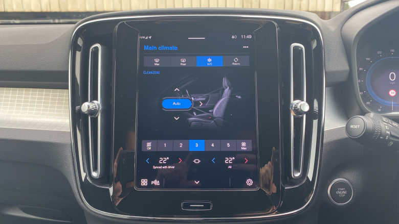 Volvo XC40 2.0 B3P Core 5dr Auto Petrol Estate